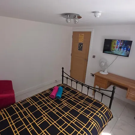 Проживание в семье Ensuite Near Airbus & Rolls-royce, Southmead Hospital