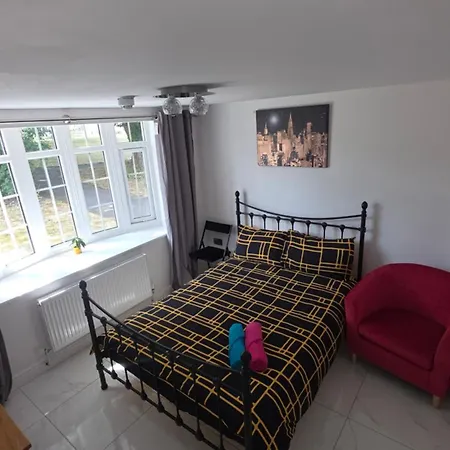 Проживание в семье Ensuite Near Airbus & Rolls-royce, Southmead Hospital