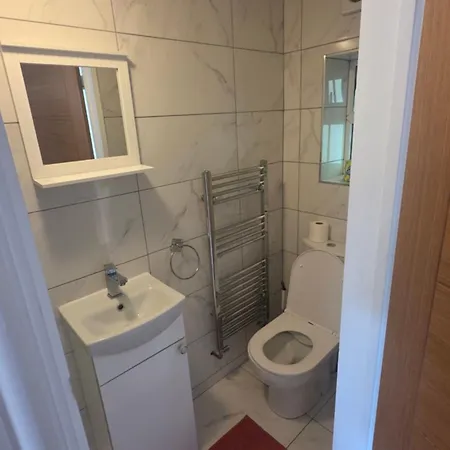 Ensuite Near Airbus & Rolls-royce, Southmead Hospital *