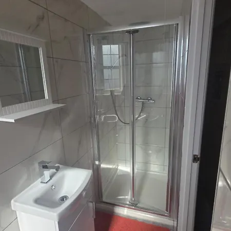 Проживание в семье Ensuite Near Airbus & Rolls-royce, Southmead Hospital *
