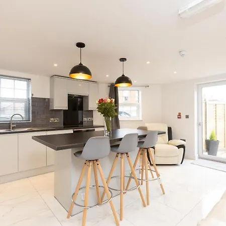Проживание в семье Ensuite Near Airbus & Rolls-royce, Southmead Hospital *