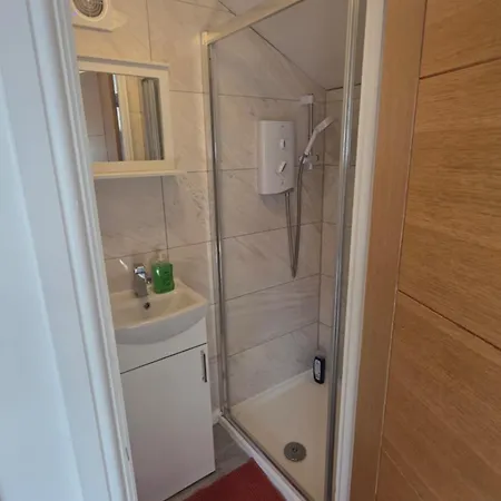 Ensuite Near Airbus & Rolls-royce, Southmead Hospital * Бристоль