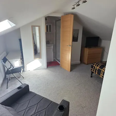 Ensuite Near Airbus & Rolls-royce, Southmead Hospital * Μπρίστολ
