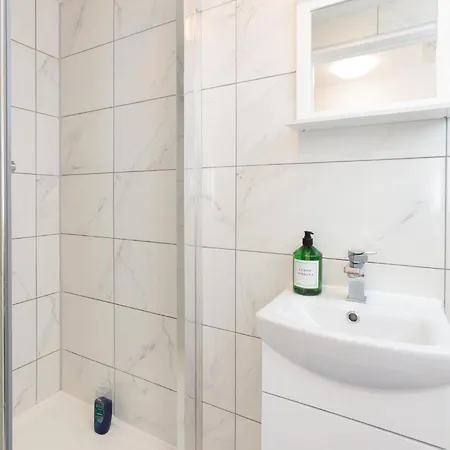 Ensuite Near Airbus & Rolls-royce, Southmead Hospital Habitación en casa particular Bristol