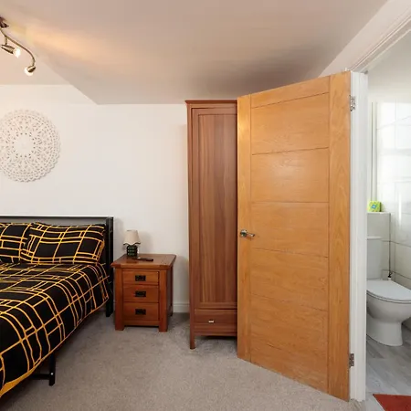 Habitación en casa particular Ensuite Near Airbus & Rolls-royce, Southmead Hospital Bristol