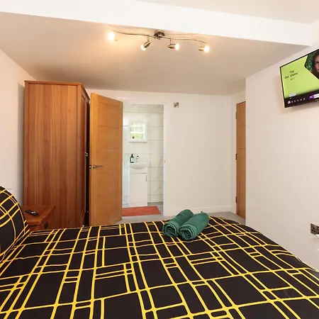 Habitación en casa particular Ensuite Near Airbus & Rolls-royce, Southmead Hospital *