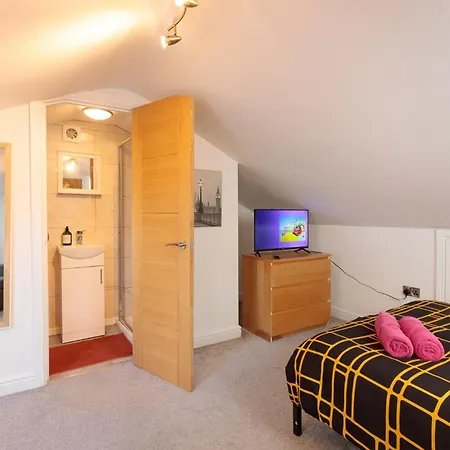 Habitación en casa particular Ensuite Near Airbus & Rolls-royce, Southmead Hospital *